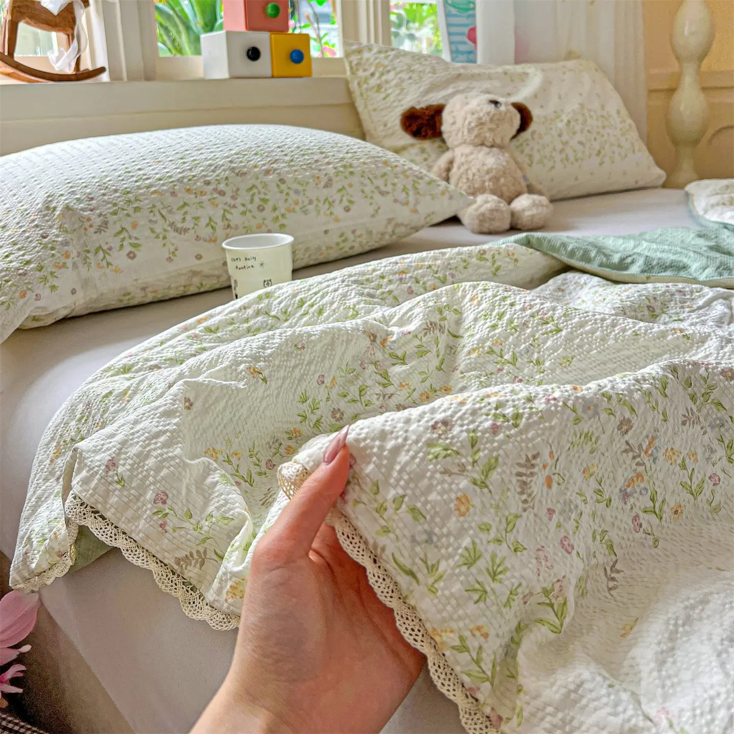 Antibacterial Soft Puff Summer Quilt, Lightweight Ice-Feel Thin Blanket, All-Season Portable Washable, Apartment Home Use, Four Seasons Universal