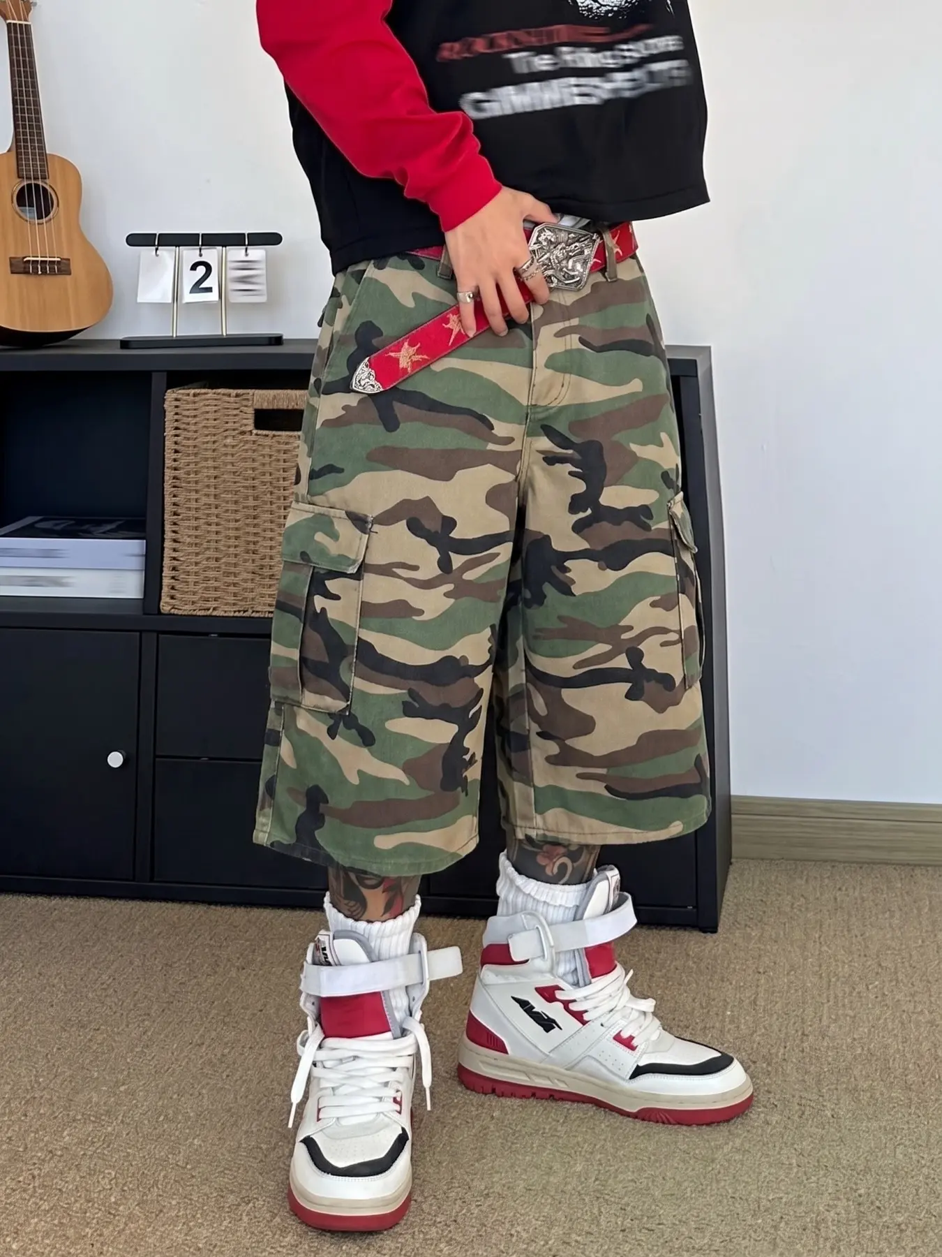 Men's Vintage Camo Print Camouflage Loose Fit Oversize Cargo Shorts, Multi-Pocket Wide Leg Mid-Knee Seven-Eighths Pants, Y2K Hip Hop Streetwear Casual Shorts