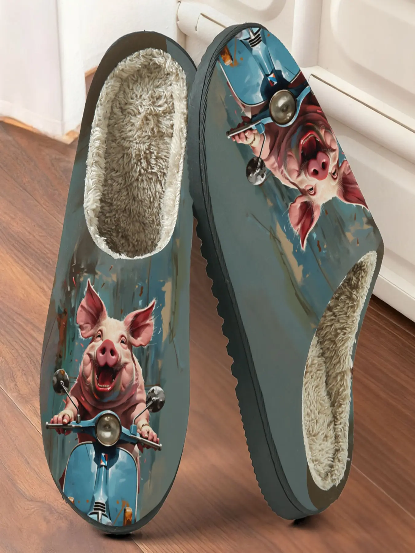 Street-Ready Pig On Scooter Home Plush Slippers 1 Pair, Cool Funny Style, Faux Fur Lining + Fleece-Lined Warmth + Platform Cushioning, Funny Style Enthusiasts & Home Lovers for Home Foot Warmth + Fun Daily Outfits, Winter Must-Have!
