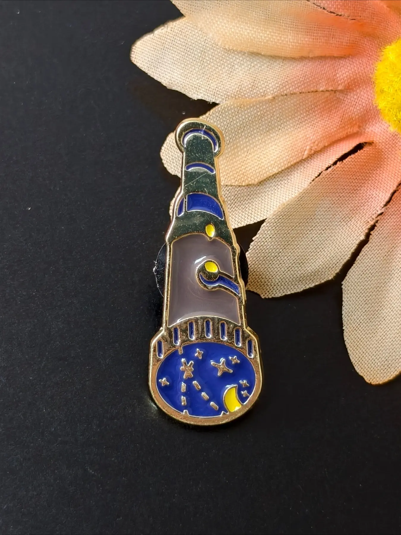 Vintage Starry Sky Telescope Enamel Pin, Alloy Brooch Pin, Galaxy Moon Astronomy Lapel Brooch Badge for Jackets Backpacks,Gift for Stargazers, Astronomy Lovers, Lapel Pins
