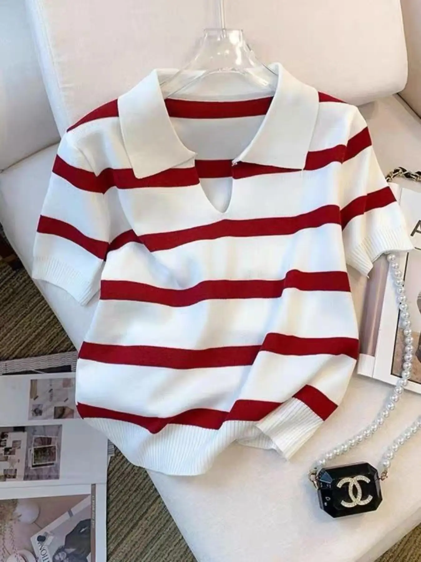 Women's Polo Neck Striped Knit Top, Slimming Casual Short Sleeve T-Shirt, Fashionable High-End Collar Shirt for Leisure Shopping Trips