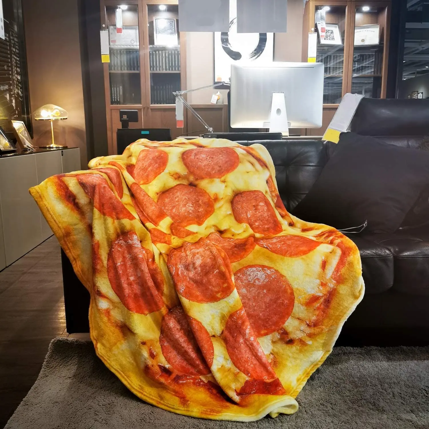 Flannel Blanket with Pizza, Burger, Donut Patterns, Soft and Warm, Ideal for Sofa, Bed, Travel, Office, Camping, Gift Idea