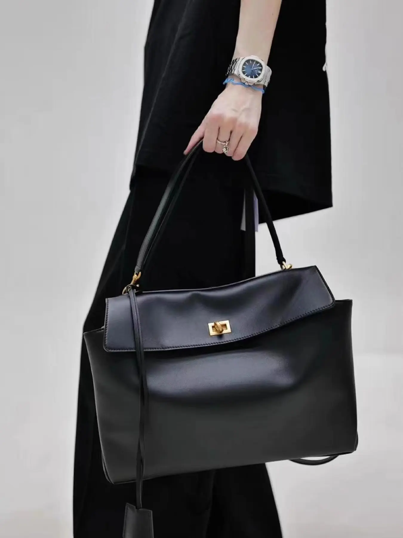 Women's Minimalist Kelly Bag, 2026 New Arrival, Silver Color Buckle, Underarm Crossbody Handbag, All Seasons