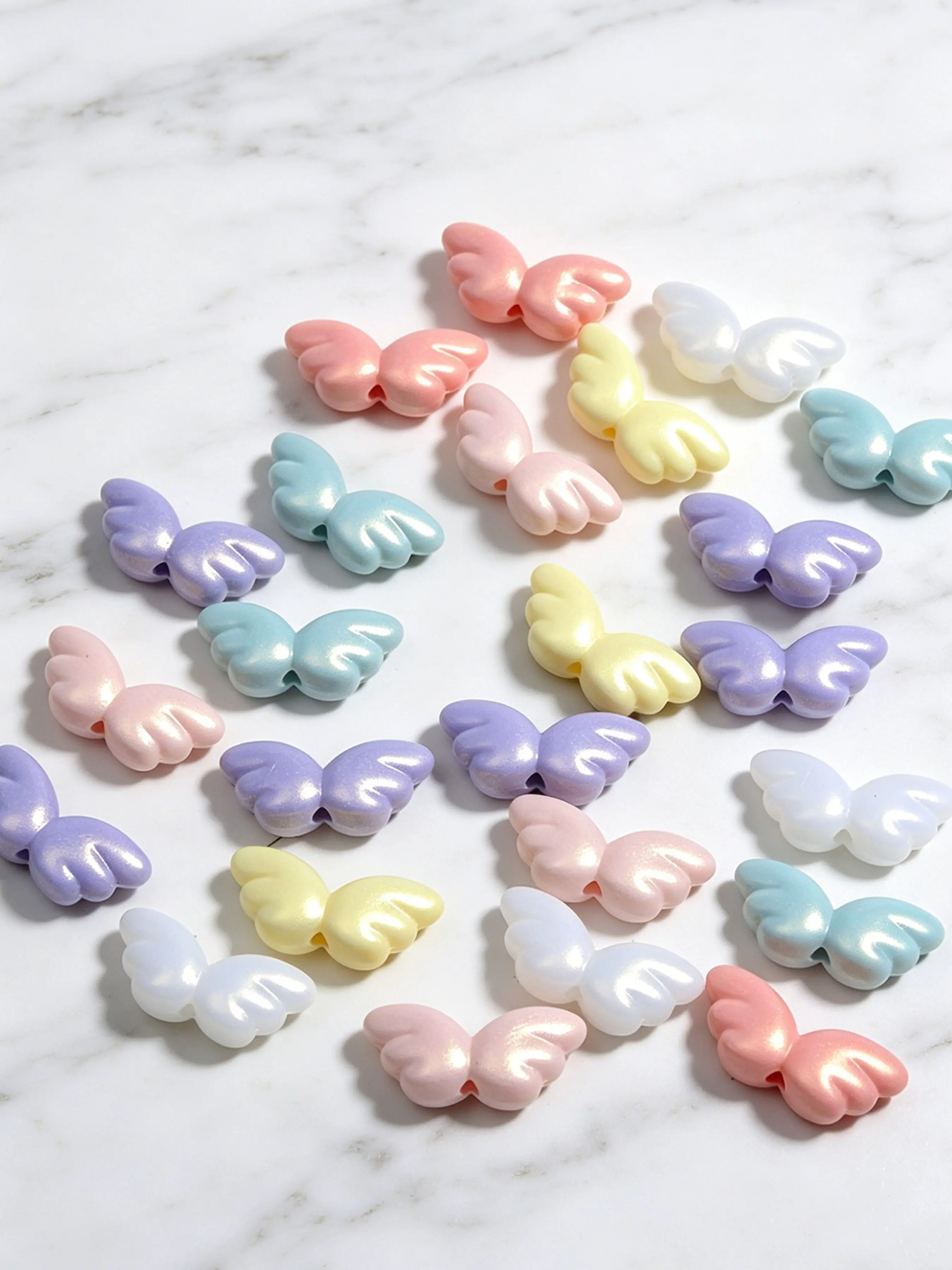 30 Acrylic Beads, Beads for Crafts, Shiny Angel Wings, Cute DIY Craft Supplies, Perfect for Bracelets, Earrings, Necklaces, Phone Chains, Pens