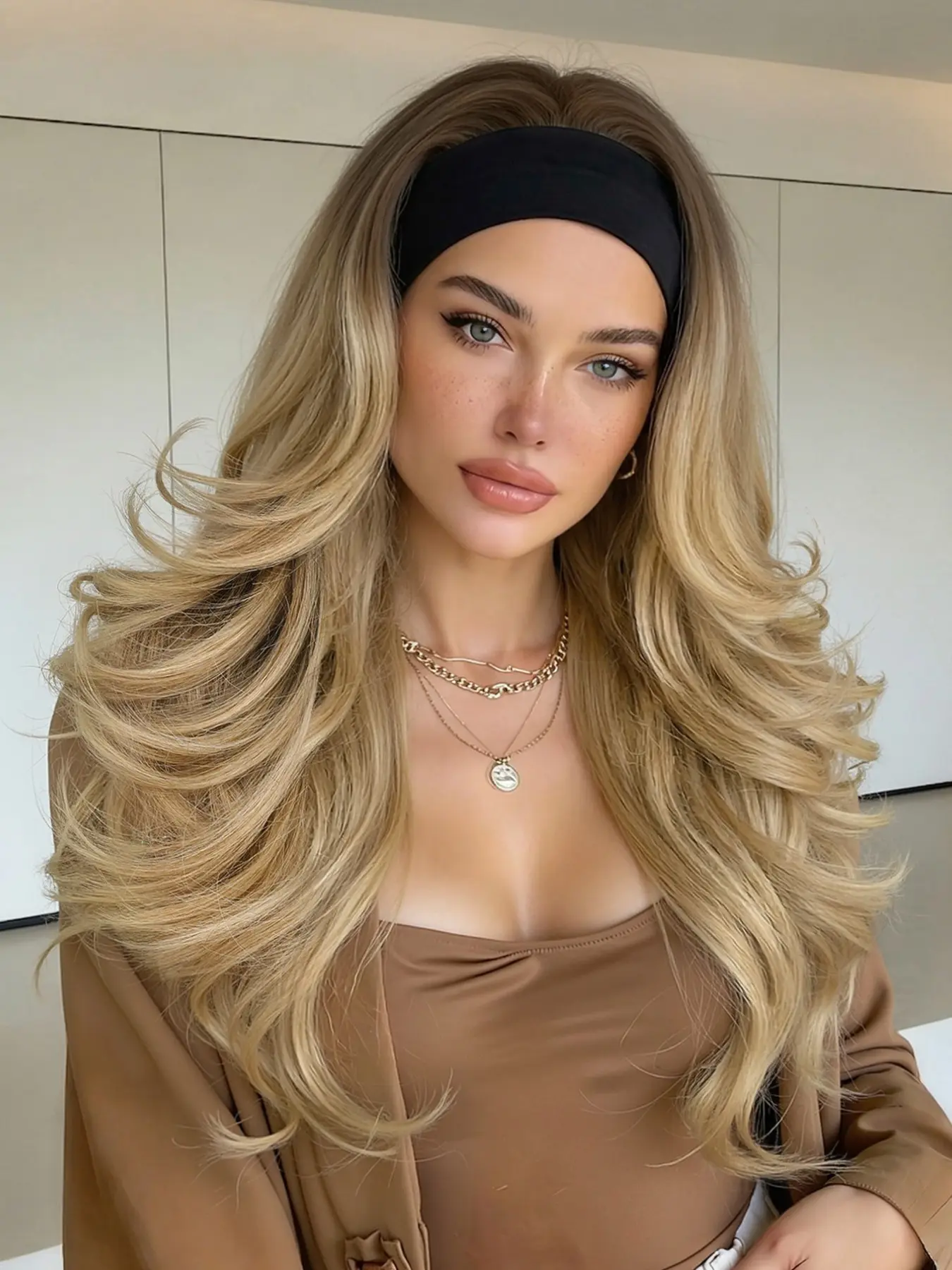 Ombre Blonde Body Wavy Headband Wig - 22 Inch Blonde Body Wave Headband Wig for Women - Synthetic Wear and Go Glueless Dark Roots Ombre Wigs Soft Lightweight Natural Looking Easy Wear Synthetic Material Wigs