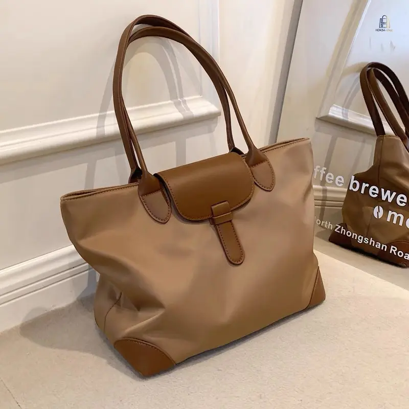 Women's Large Capacity Oxford Nylon Tote Bag - Business Look, Spacious Shape Commuter Shoulder Bag with Multiple Pockets for Students