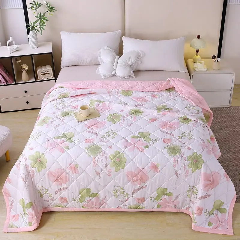 Breathable Summer Quilt for Single and Double Use, Air Conditioning Cover, Lightweight and Non-Stuffy, Soft and Skin-Friendly