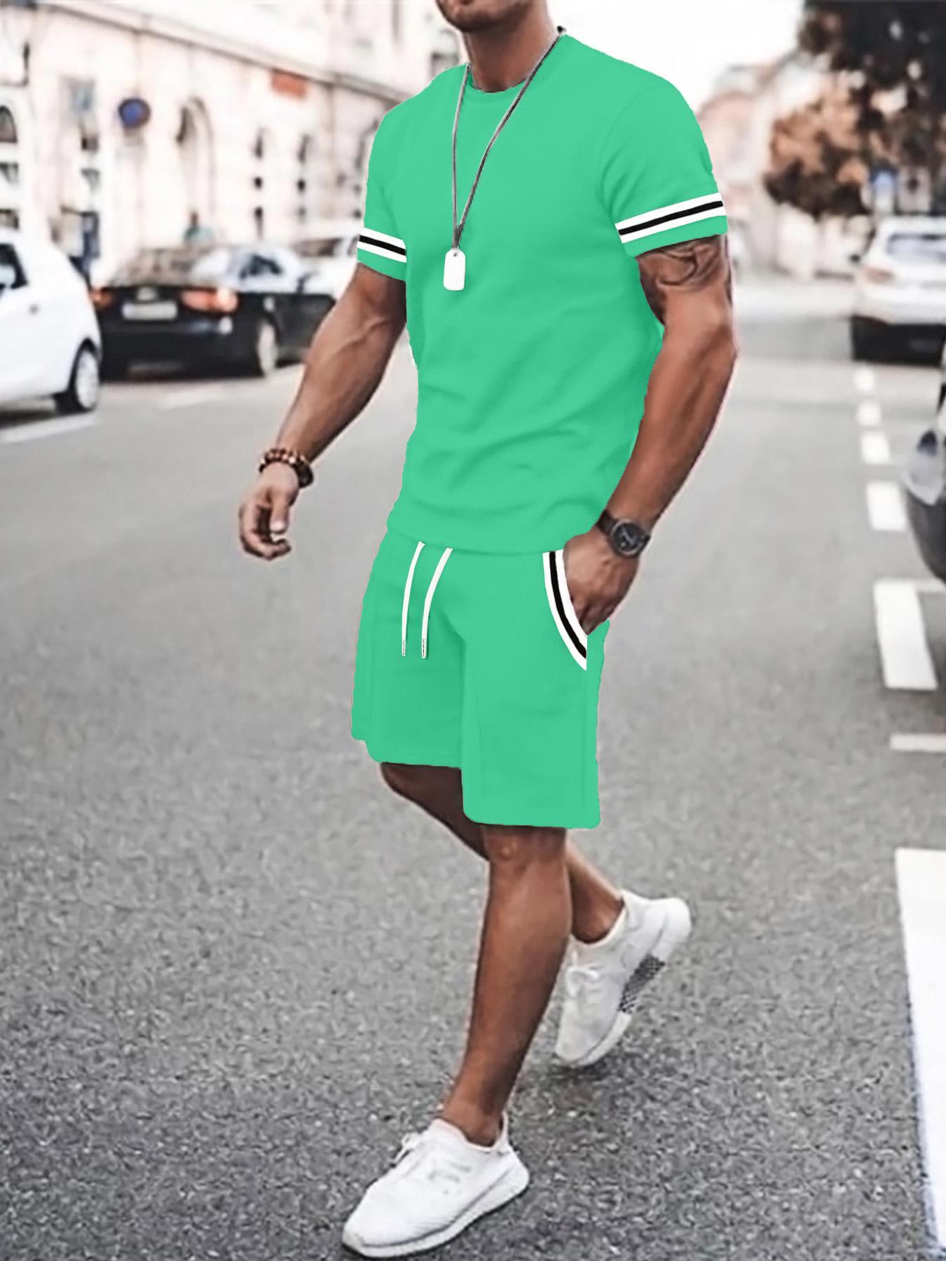 Two-Piece Set Men's Contrast Binding Tee & Drawstring Waist Shorts Set, Quality and Comfort Casual Short Sleeve Round Neck T-shirt & Pocket Track Shorts, Summer Outfits Clothes Set for Men
