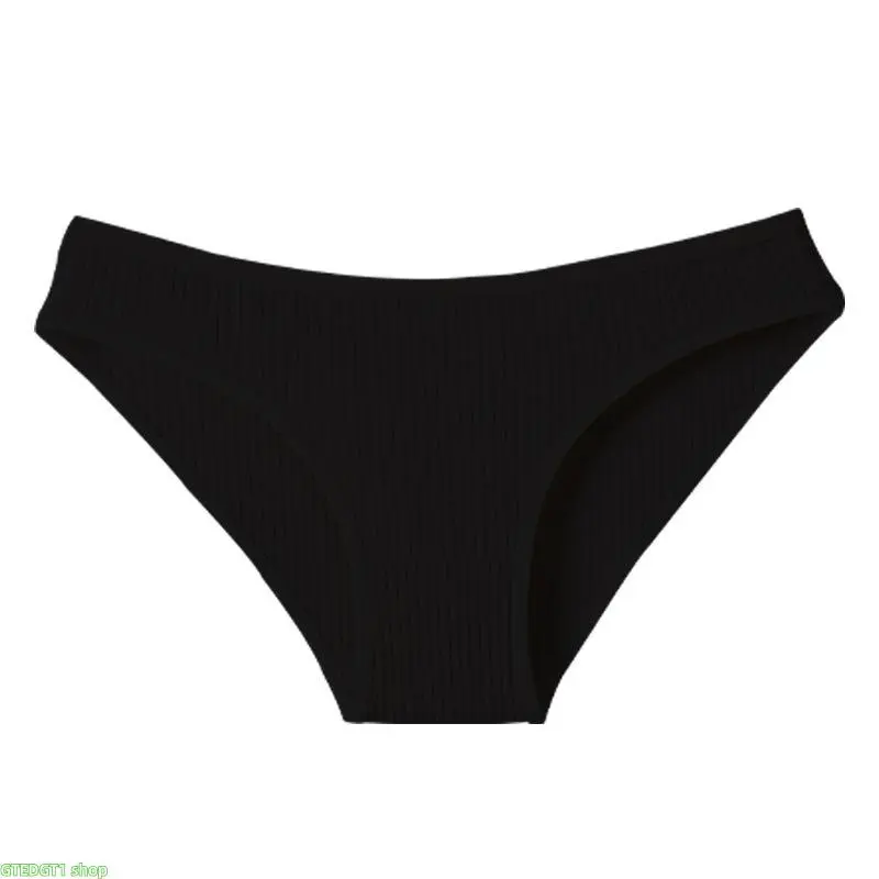 1 pcs Women's Soft & Breathable Underwear— Crafted from premium fabric with a simple, classic cut; suitable for everyday wear all year round.