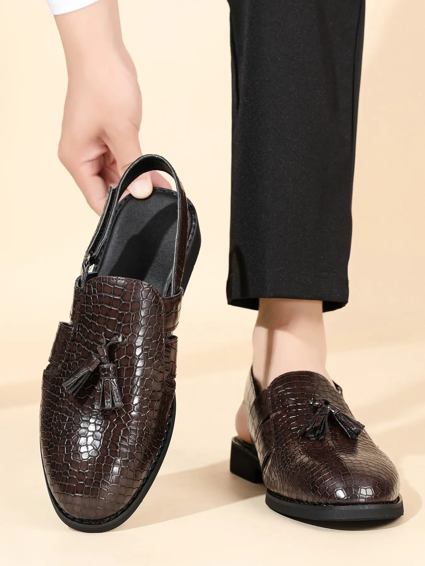 New High-End Men's Crocodile Pattern Fringe Slip On Mules, Unique Retro Hollow Out Office Commute Sandals, Stylish and Comfortable Footwear, Hollow Out Design