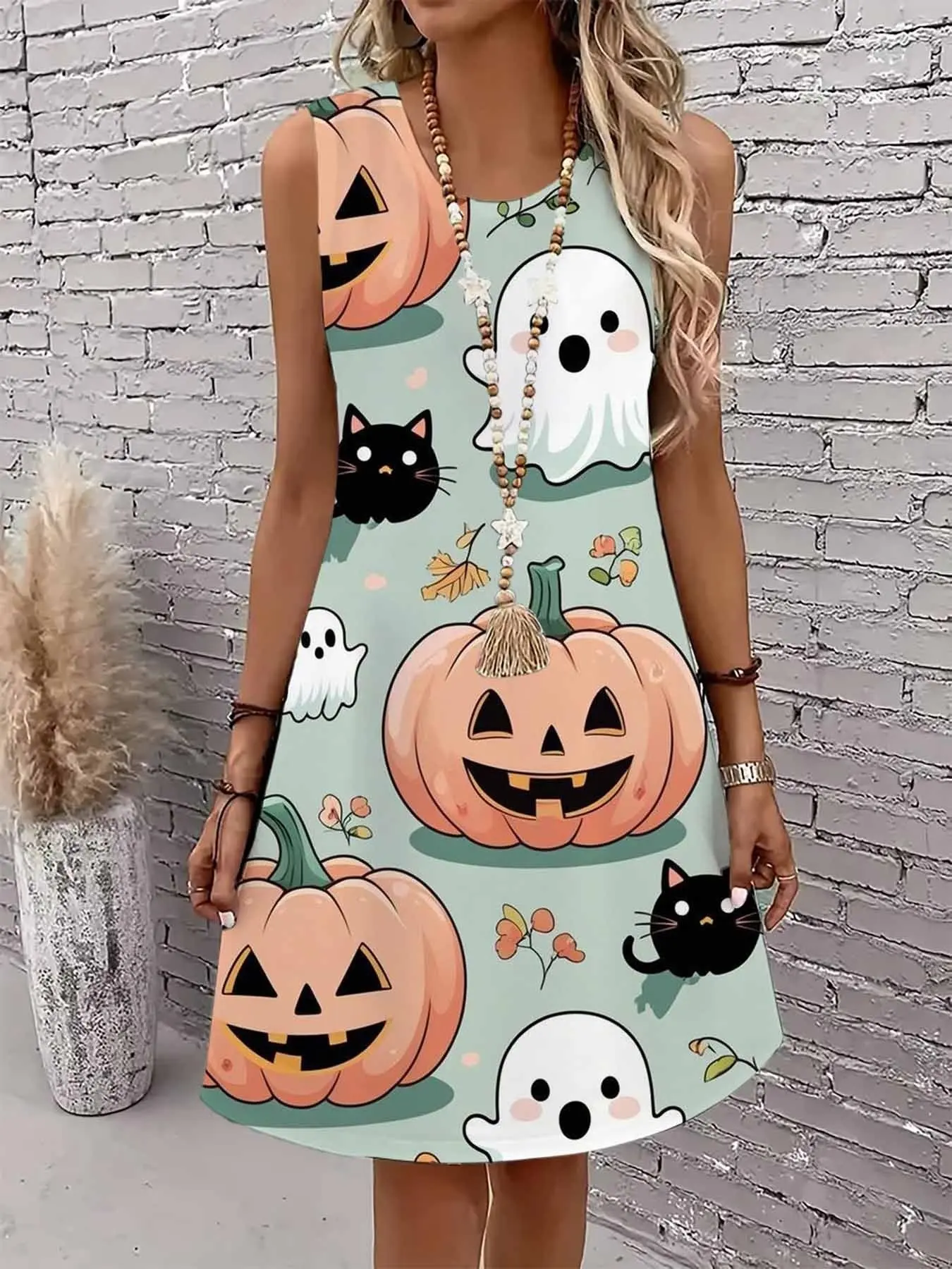 Halloween-themed outfits: Sleeveless vest dresses with Halloween elements such as pumpkins and little devils for women; cute and stylish lightweight and breathable summer dresses; suitable for casual, holiday, and everyday outings.