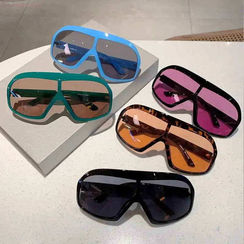 1/5-Pack Unisex Y2K Punk Oversized Sunglasses, Retro Vintage Large Frame Eyewear with UV400 Protection, Lightweight Trendy Fashion Shades for Streetwear, Travel and Daily Casual Wear