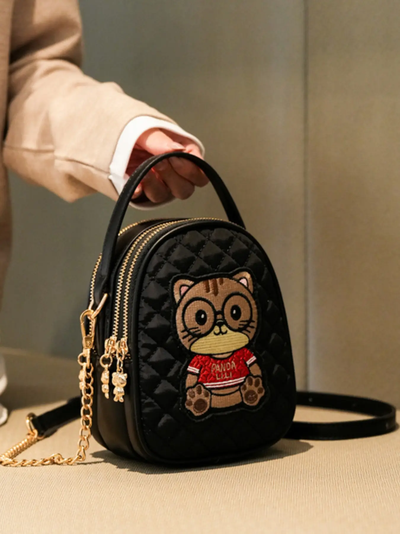 Fashion Cartoon Crossbody Bag, Stylish Bear Shoulder Bag, Casual Commute Chain Multi-Layer Handbag, Trendy Small Backpack