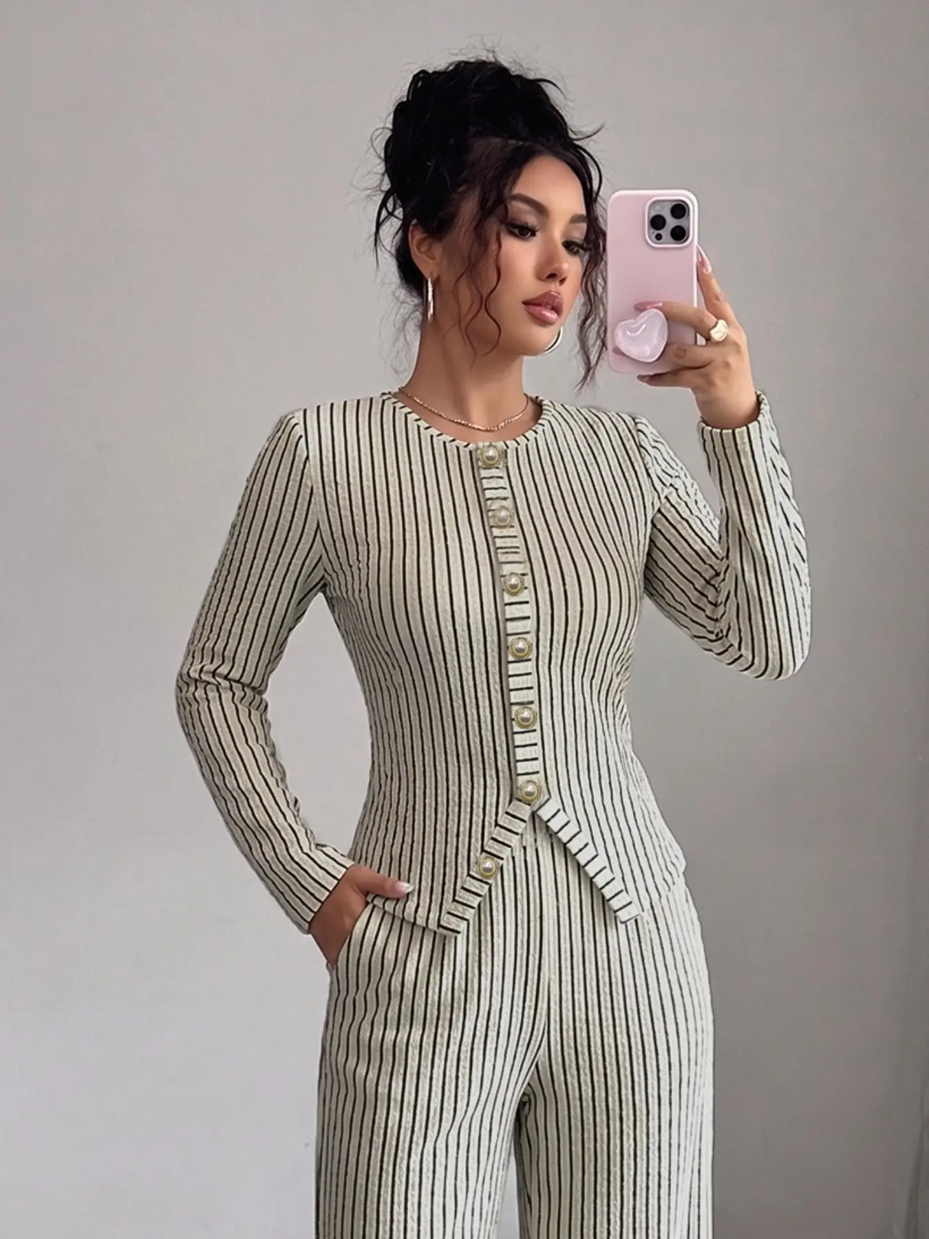 Women's Elegant Striped Round Neck Long Sleeve Cardigan Coat, Classic Business Casual Style, Single Button Design, Perfect for Daily Wear and Special Occasions