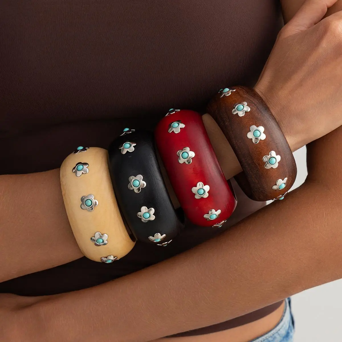 Western Chic Chunky Wood Bangle Bracelet Turquoise Flower Studded Wide Wooden Cuff Y2K Baddie Aesthetic Retro Boho Festival Jewelry Gift For Her