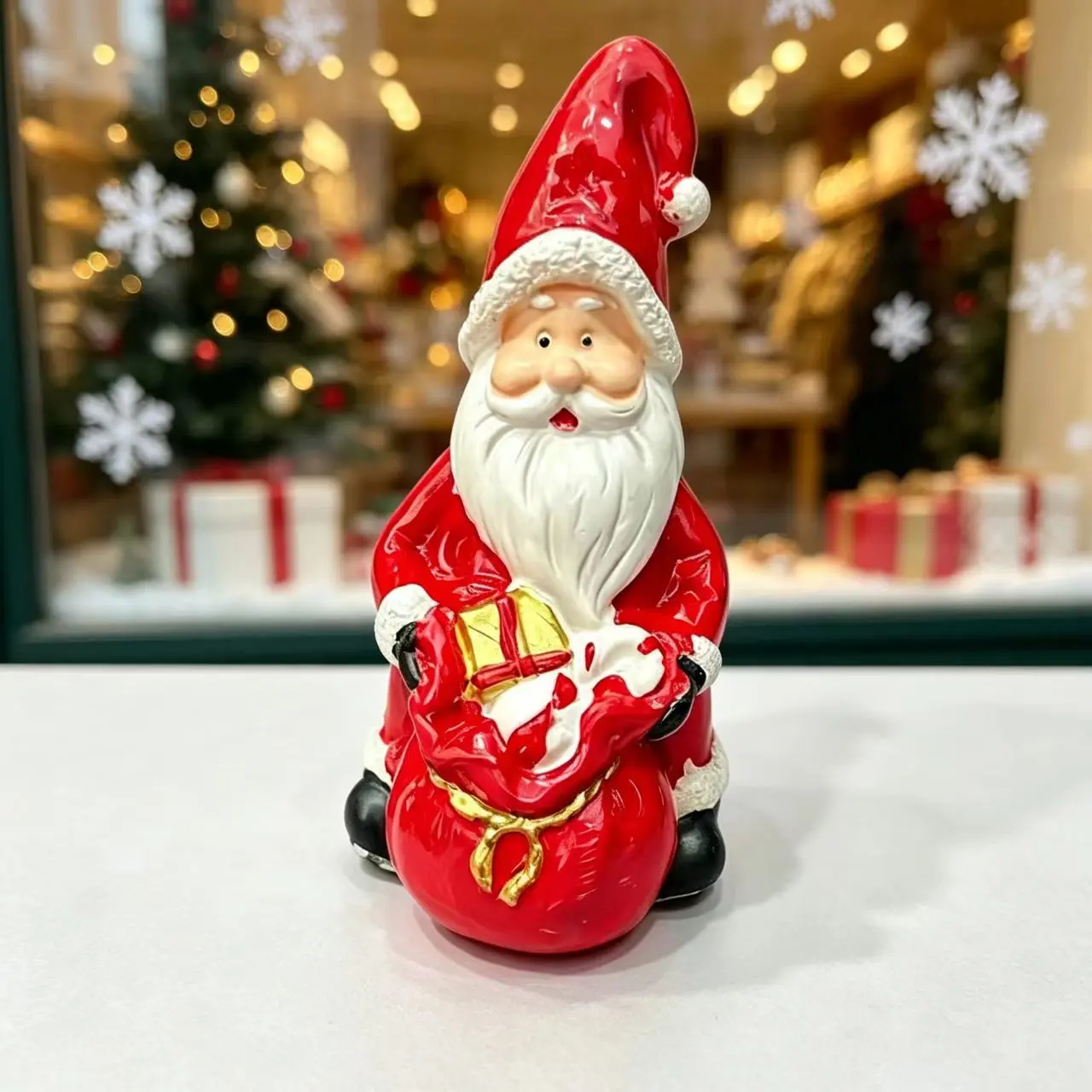 Mini Resin Santa Claus Ornament, Gift Bag, Cute Cartoon Figure, Christmas Home Decor, Desk Table Decoration, Handmade Resin Statue