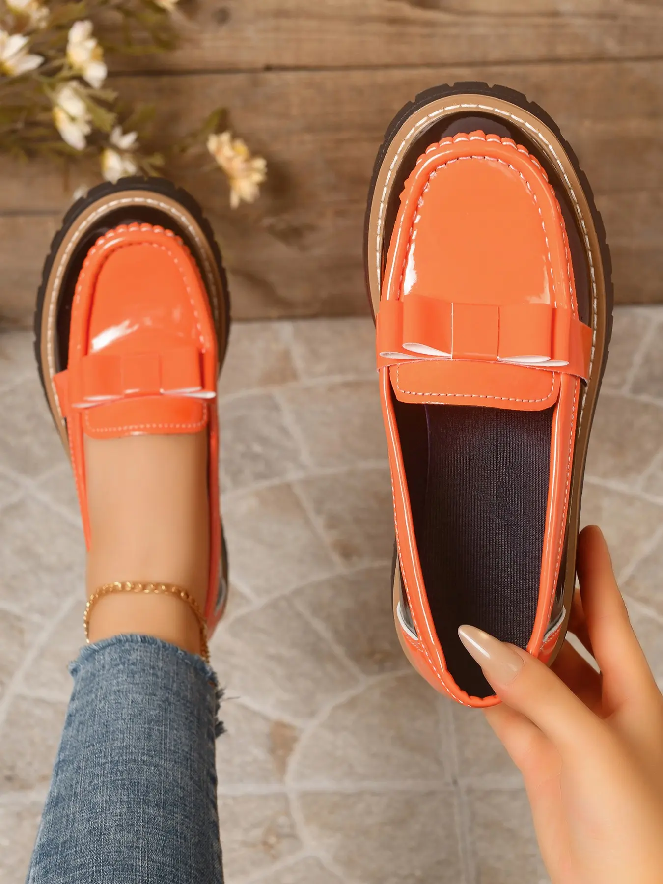 Women Patent Leather Platform Loafers, Cute Brown Bow Decor Slip On Shoes, Preppy Style Chunky Thick Sole Mary Jane Shoes, Casual Height Increasing Black Loafers for Girls Student Daily Wear School Outfit Fashion Footwear