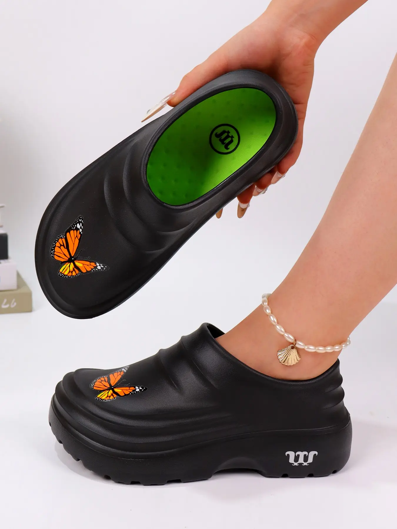 Women's Fashion Slip-On Shoes, Butterfly Print Slippers, Lightweight Eva Material, Butterfly Pattern Design, Comfortable Soft Sole, Ideal for Beach & Garden, Beach Slippers