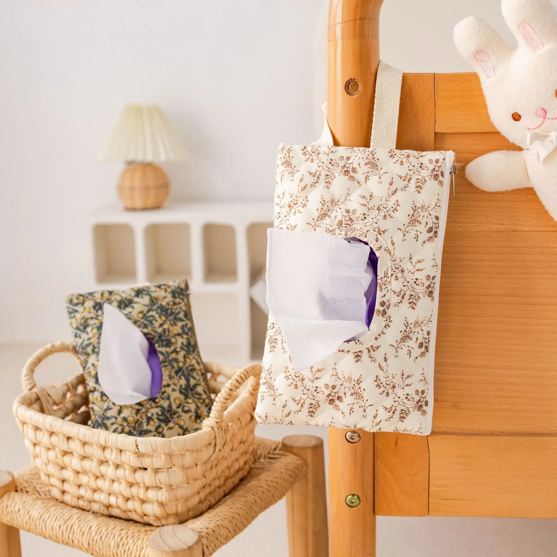 Floral Hanging Tissue & Wet Wipes Dispenser, Portable Mommy Bag Accessory, Practical Storage Holder for Baby Stroller, Durable Diaper Wipes Organizer,back to school,back to school haul