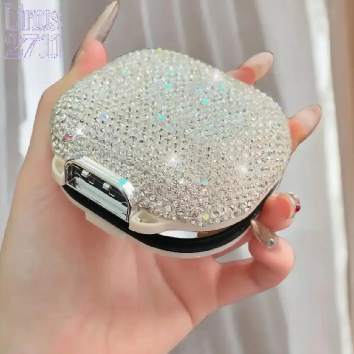 Luxury Diamond-Encrusted Portable Medicine Box, Week Travel Pill Organizer, Waterproof Mini Shell Storage Case, Starry Seven Days Secret Chamber