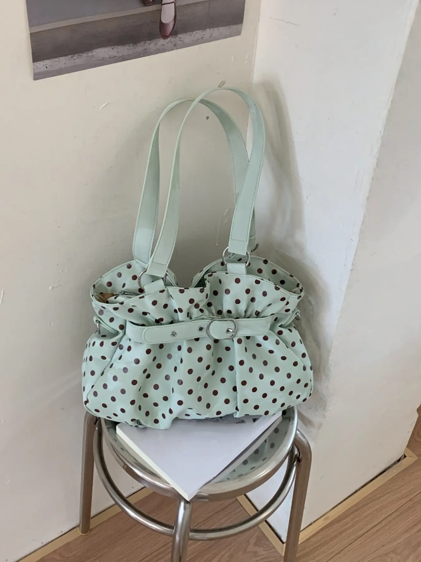 Fashionable light luxury gentle style single shoulder bag with pleats and gathers, paired with an adjustable waist-tie buckle detachable shoulder strap crossbody bag, fresh and casual everyday commuter tote bag, Casual Trendy Bag