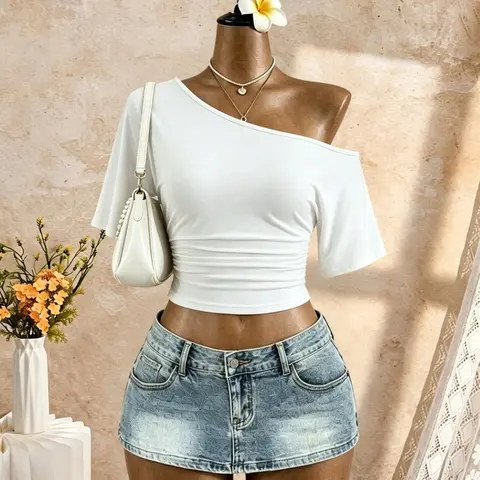 Women's Asymmetrical Neckline One-Shoulder Crop Top, Short Sleeve Ruched T-Shirt, Slim-Fit Casual Summer Shirt, Solid Color, Casual Plain Tops