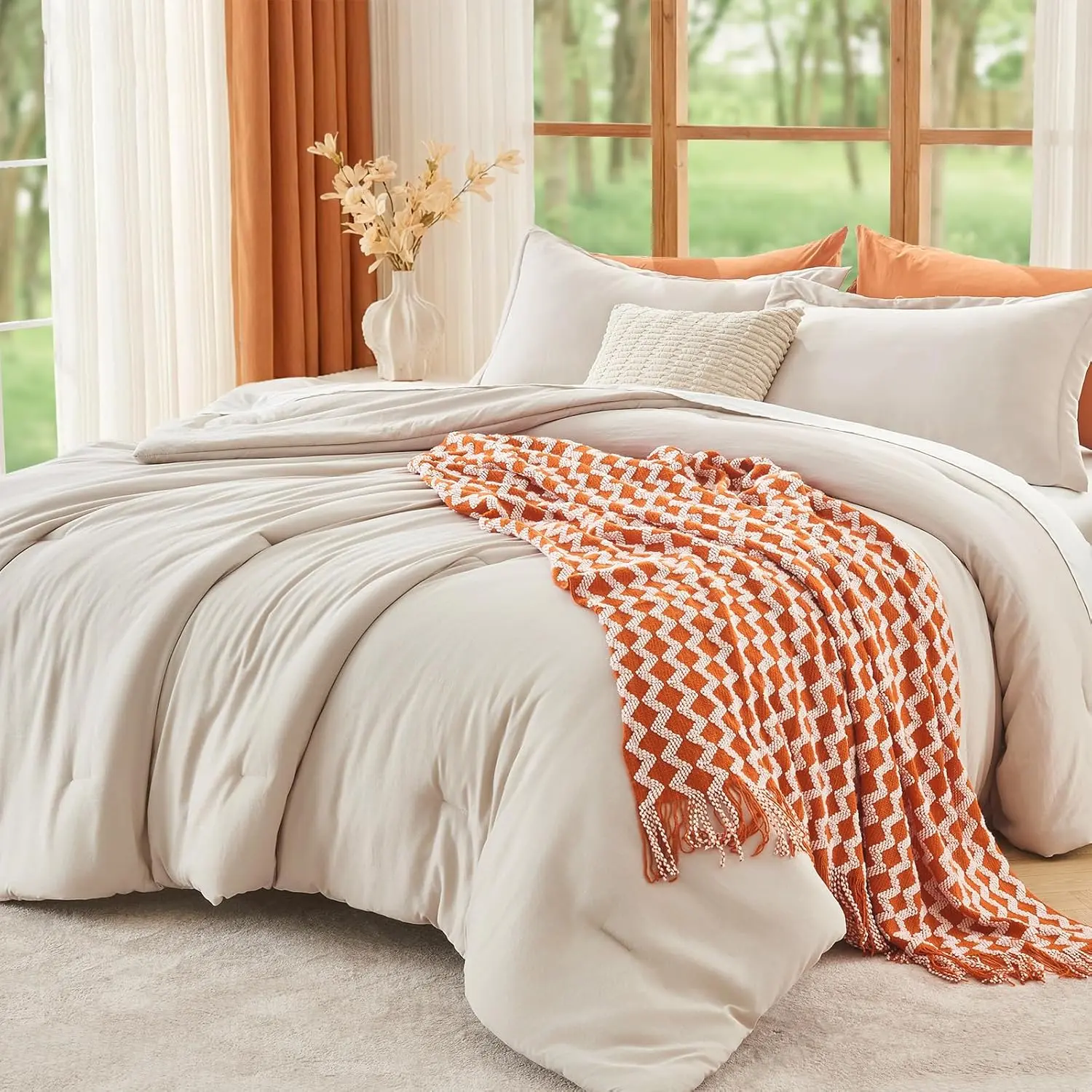 Queen Size Comforter Set Beige, 3 Piece Bedding for All, Warm Down Alternative Bed Set Includes 1 Lightweight Comforter (90"x90") and 2 Pillowshams (20"x26")