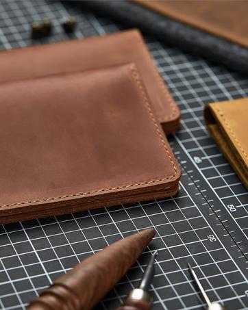 Full Grain Leather Key Wrap, Motorcycle Key Organizer, Durable Key Holder with Silencer & Key Ring Cover