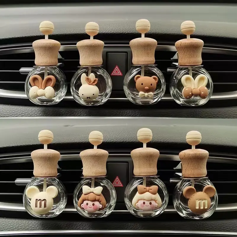High-end car essential oil diffuser, long-lasting light fragrance for the car, automotive plant-based aromatherapy air conditioner vent perfume empty bottle
