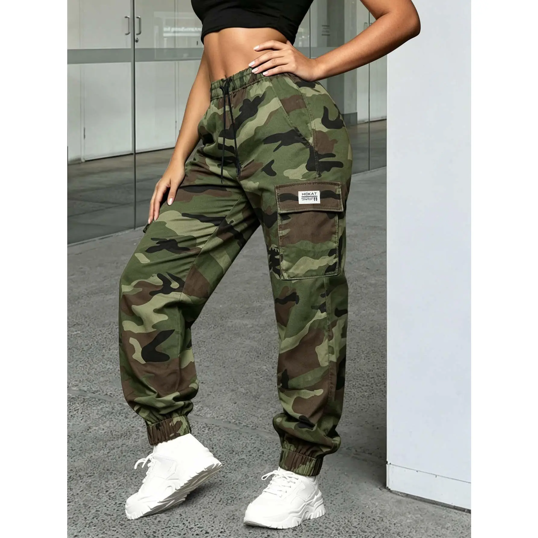 Women's Oversized Camo Cargo Jogger Bottoms, Lady's Baggy Comfortable Loose Relaxed Fit, Drawstring Waist, Non-Stretch Durable All-Season Daily Outdoor Casual Trousers, Clothes, Camouflage