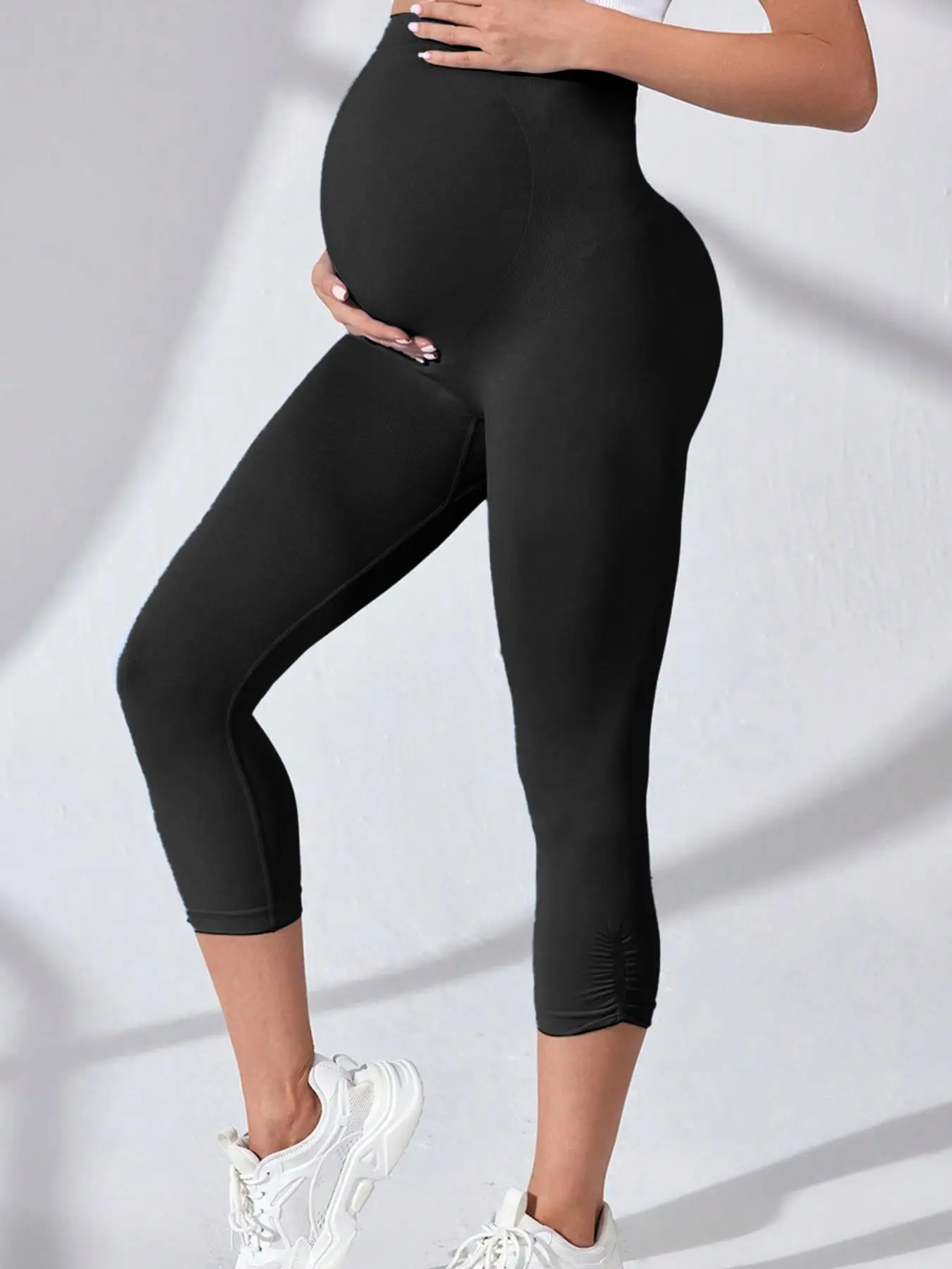High Waist Over-Bump Maternity Capri Leggings, Ultra Soft Breathable Seamless Pregnancy Activewear Yoga Pants, Stretchy Non-Roll Supportive Workout Tights, Maternity Workout Clothes for Pregnant Women