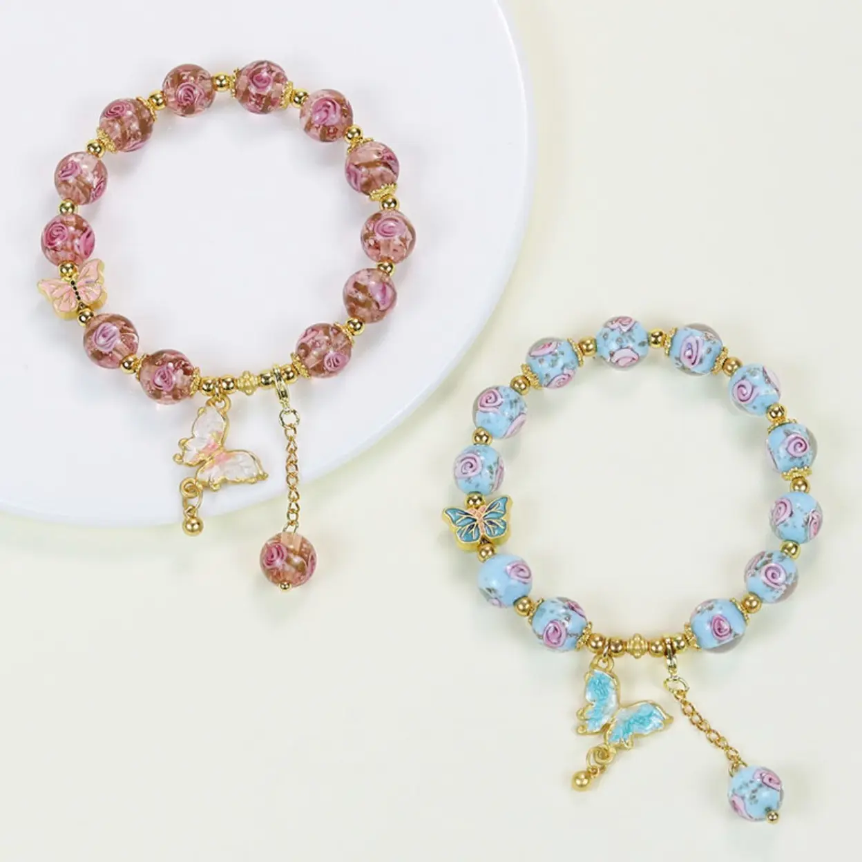 Rose Flower Glass Bead Bracelet for Women, Enamel Butterfly Charm Stretch Beaded Bracelet, Vintage Floral Lampwork Bead Wrist Jewelry, Elegant Gift for Her