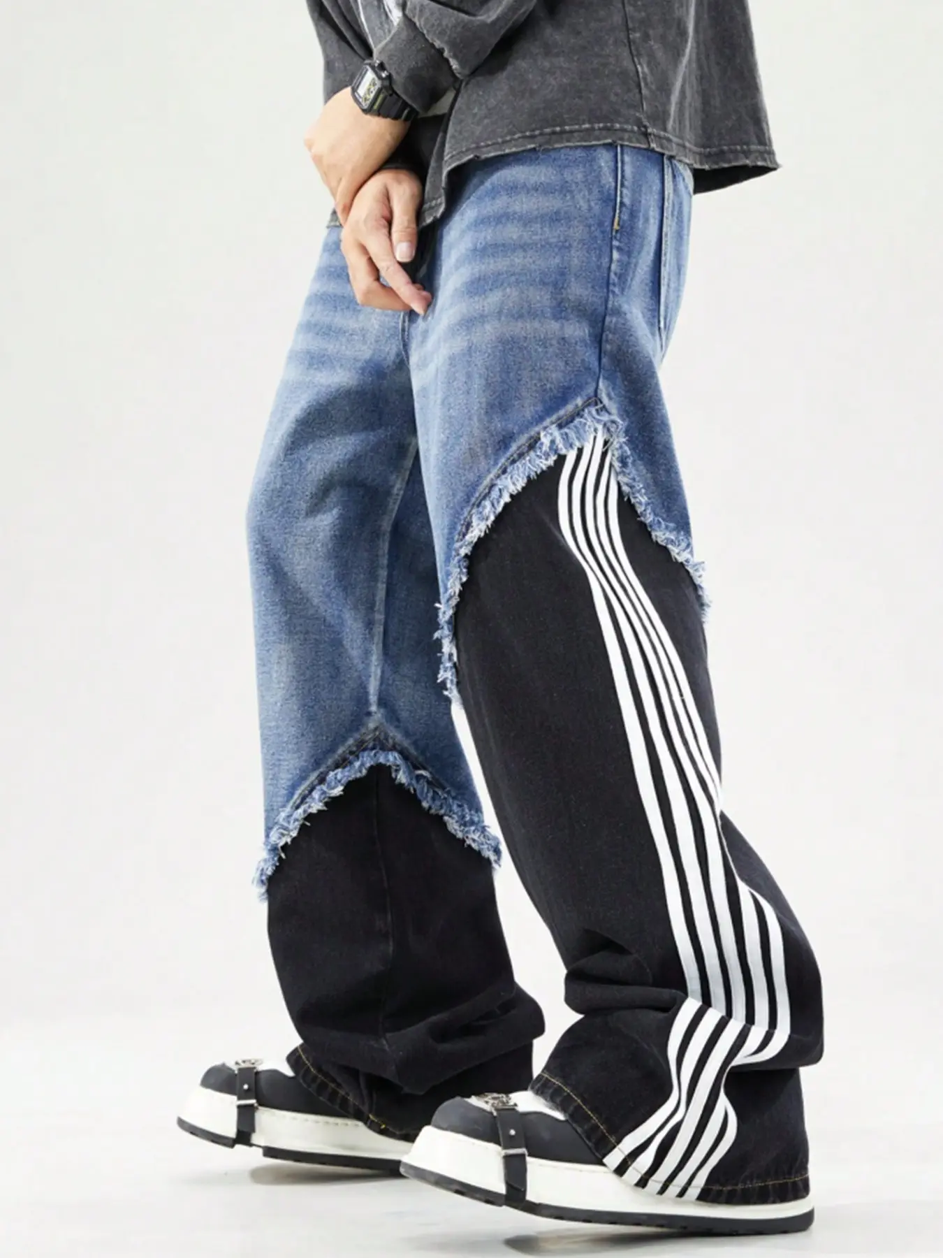 Blue Colorblock Frayed Edge Patchwork Denim Jeans, Oversized High Waist Wide Leg Bell Bottoms, Streetwear Street Style Couple Fashion Baggy Pants