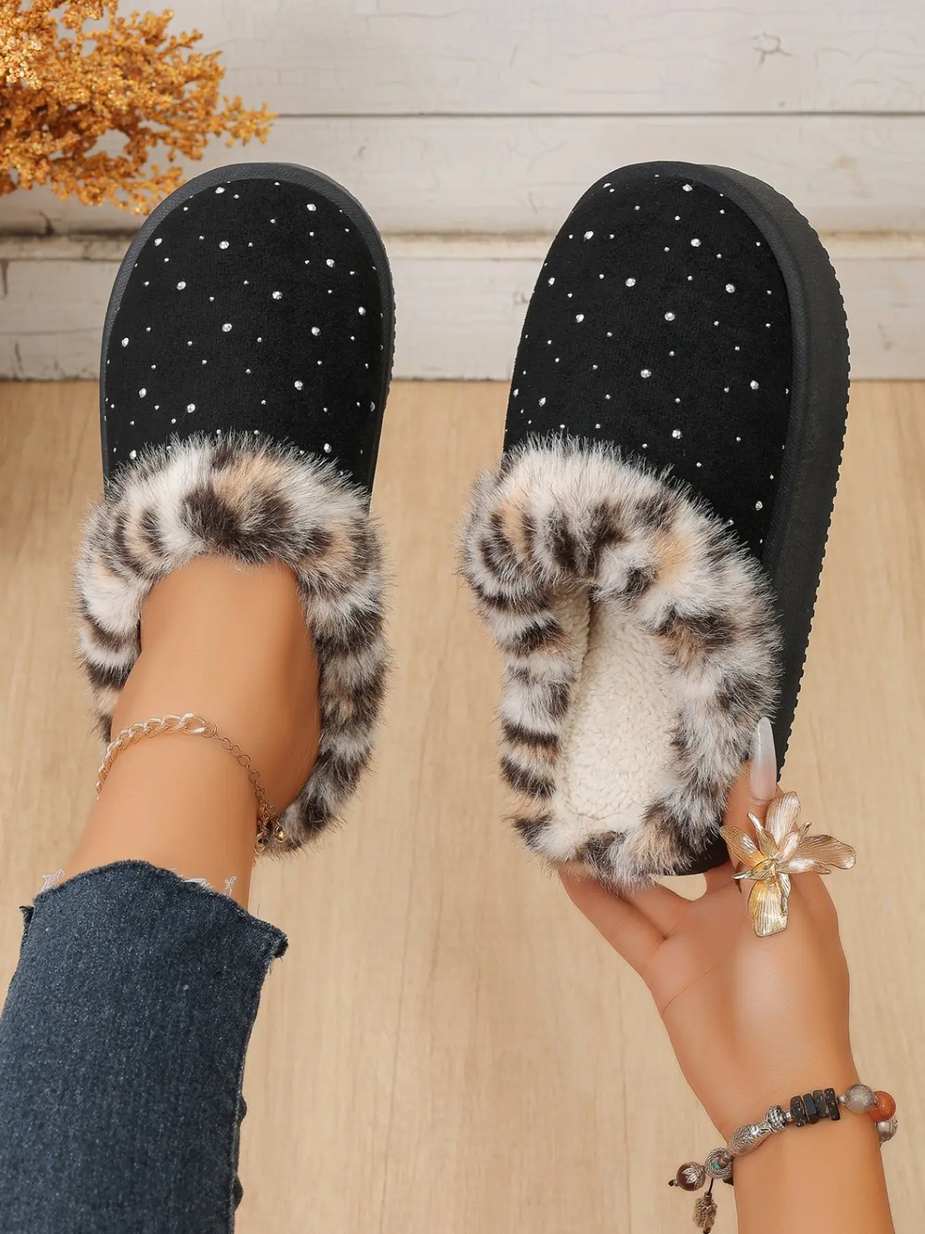 Women's Winter Plush Slippers, Chunky Heel Leopard Print Fake Fur Tie-Strap Sandals, Indoor Outdoor Home Shoes, Decorative Rhinestones