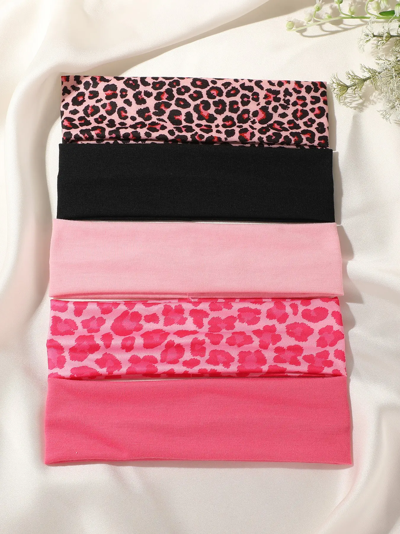 5pcs Leopard Print and Solid Color Sports Headbands for Women, Workout Headband, Sweat-Wicking Hair Bands, Elastic Sweatband Headband for Fitness, Running, and Daily Use