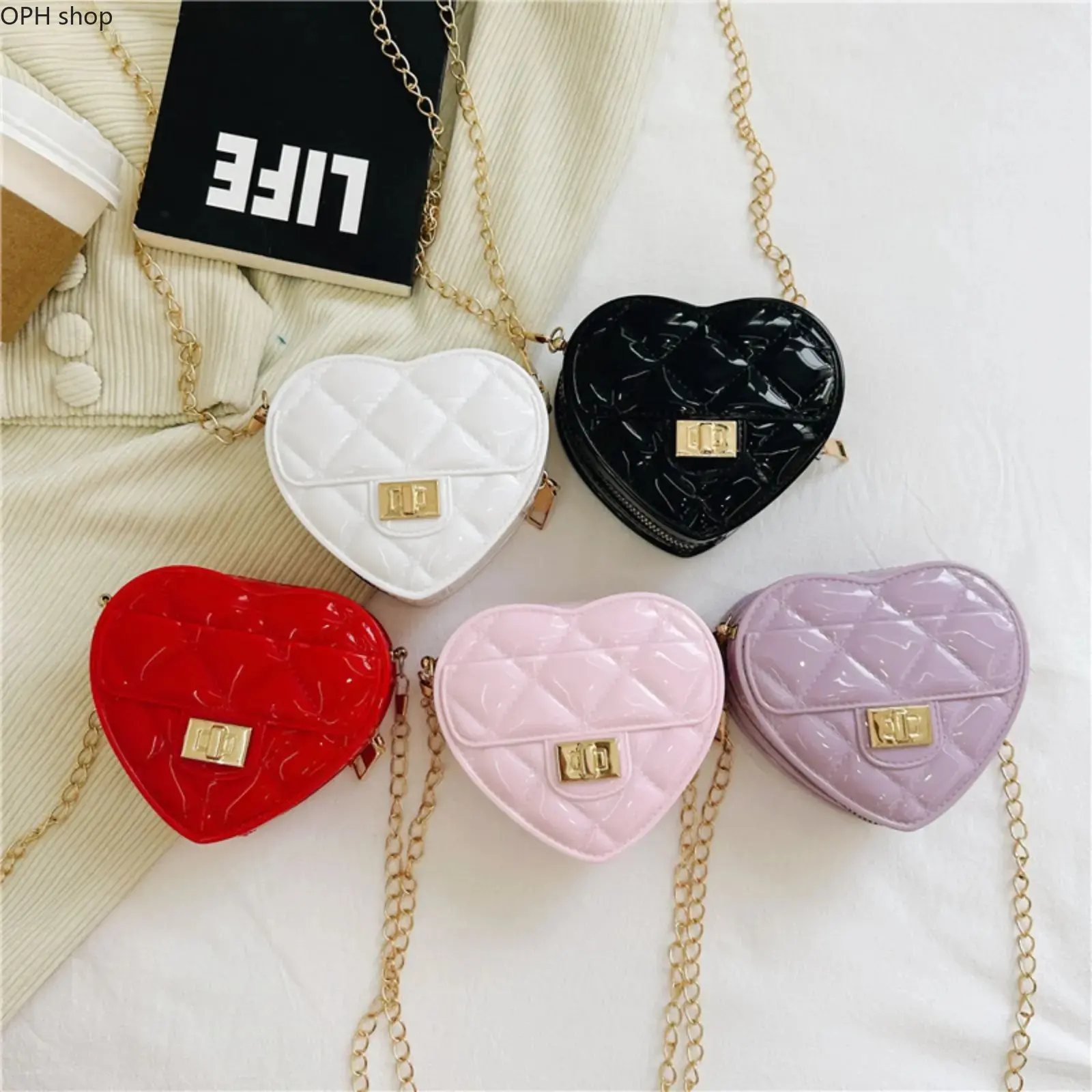Little Girls' Synthetic Quilted Heart-Shaped Transparent Jelly Crossbody Handbag - Chic Fashion Crossbody Pouch, Lightweight Casual Chain Shoulder Purse, Party/Daily Use Kids' Accessory Gift