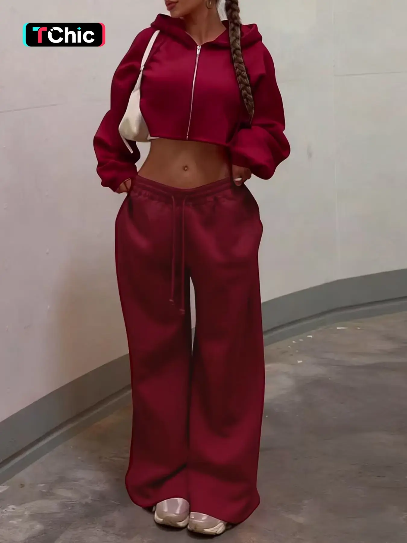 Women's Casual Everyday Warm Hoodie Set, Loose-Fitting Streetwear Sweatshirt and Pants, Fall Season Regular Length Tops, Comfortable and Stylish, Solid Loungewear Set