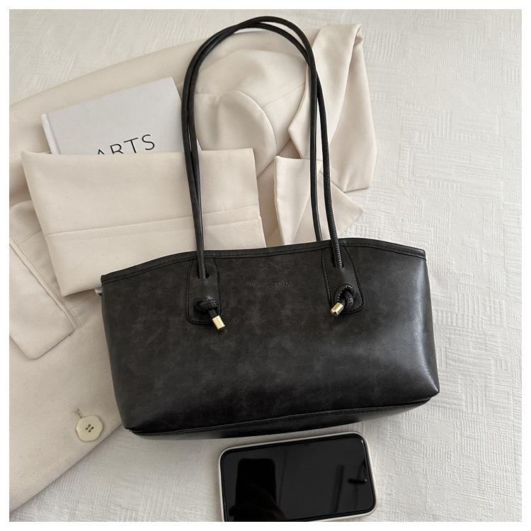 25 fall&winter Women's Elegant Solid Color Shoulder Bag, Fashionable Large Capacity Crossbody Bag for Daily Used, Casual Trendy Versatile High-quality Daily Commuting Bag SpringStatements