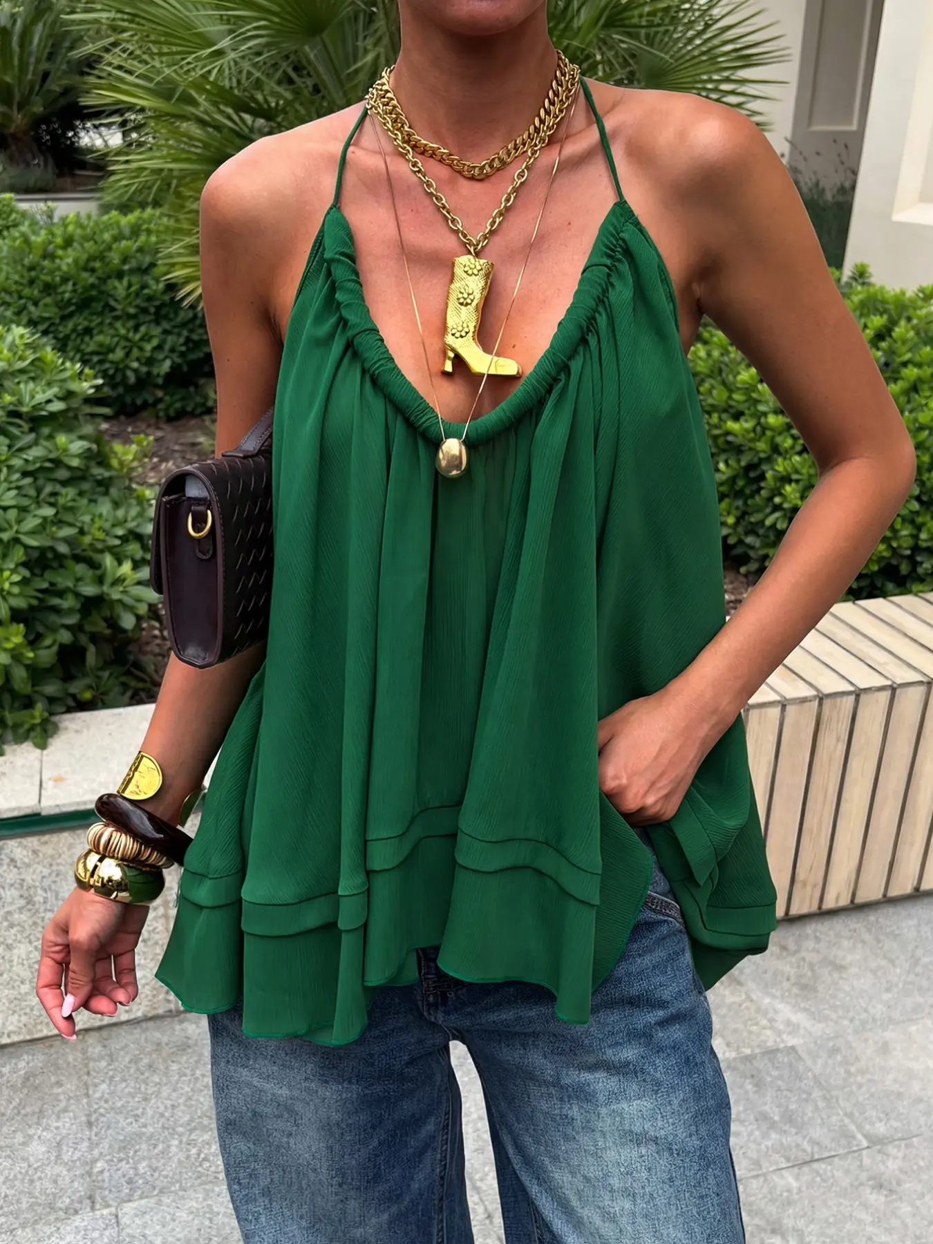 Women's Chic Flowy Halter Top, Loose-Fit Deep V Neck Layered Sleeveless Blouse for Summer Vacation & Beach, Boho Y2K Going Out Top, Lightweight Casual Streetwear, Fashion Draped Swing Top