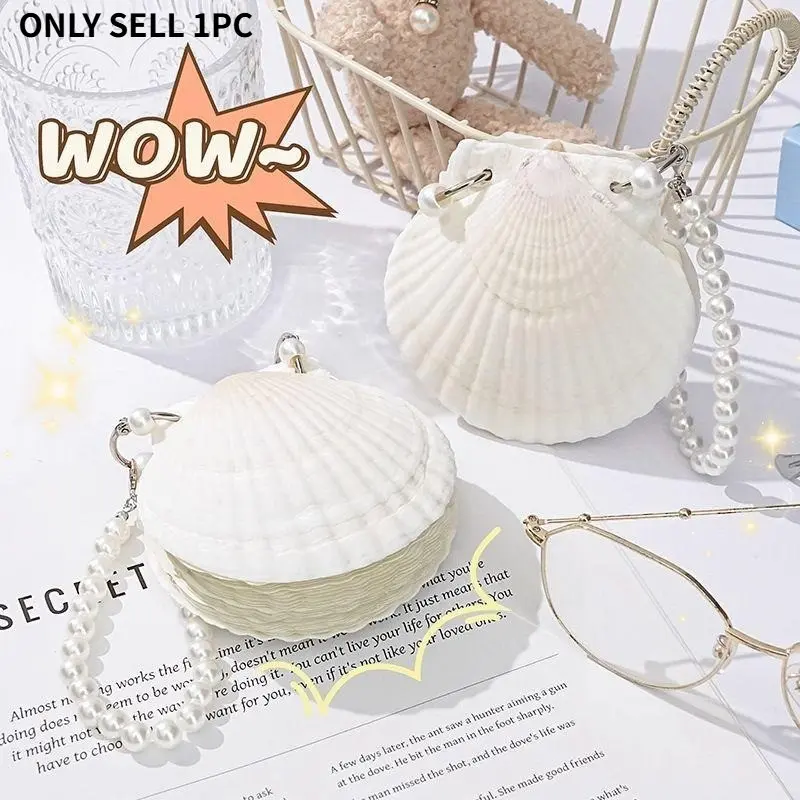 Notebook with 30 sheets of thick paper, featuring a creative "sea breeze, seashell, and pearl chain" design; portable pocket size with an elastic closure; minimalist style—suitable for office, study, travel, holiday gifts, and Curated Stationery use.