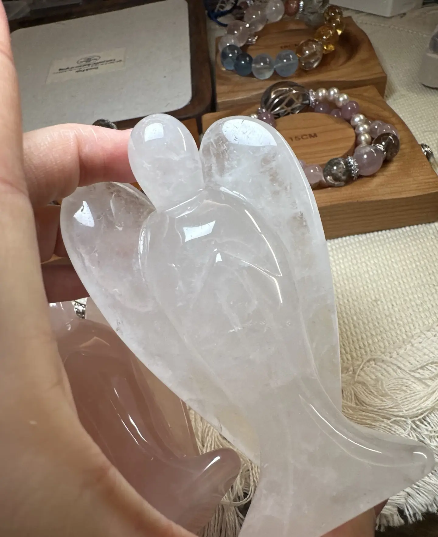 1 piece natural white crystal angel statue - home decor, cute ornament, use this handcrafted item to adorn your living room, bar, café, or office space