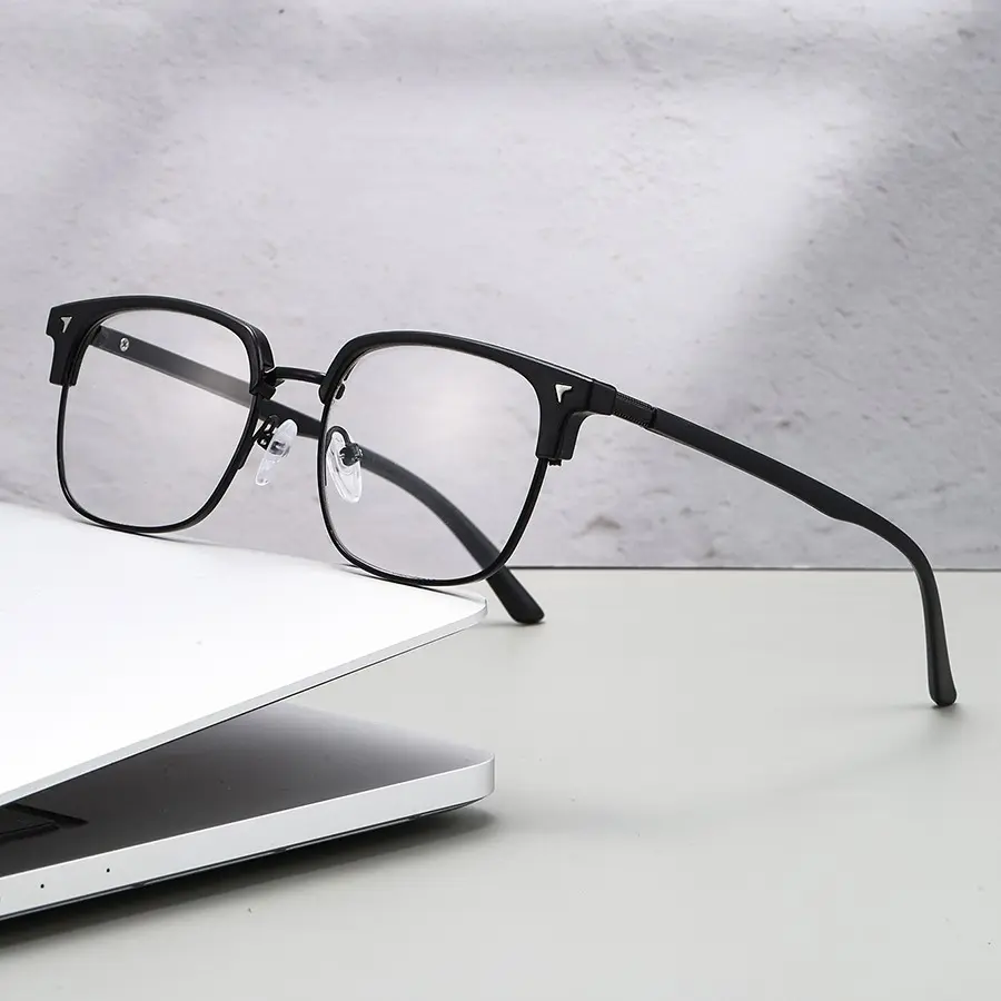 Men's Square Reading Glasses for Middle Aged and Elderly, Lightweight Tr Metal Frame, Multiple Colors Available, Comfortable for Home and Outdoors