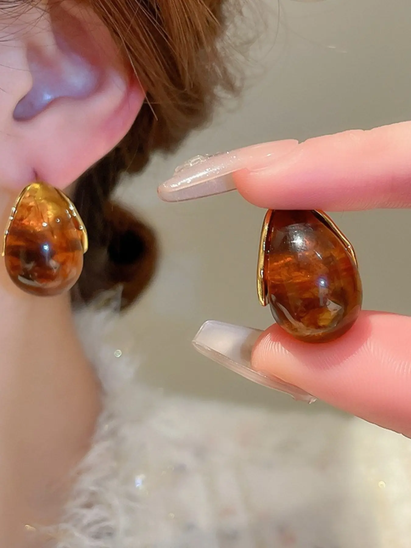 Caramel Amber Teardrop Earrings, French Vintage Hong Kong Style, Elegant Commuter Jewelry, Perfect for Daily Wear, Vacation, Dates