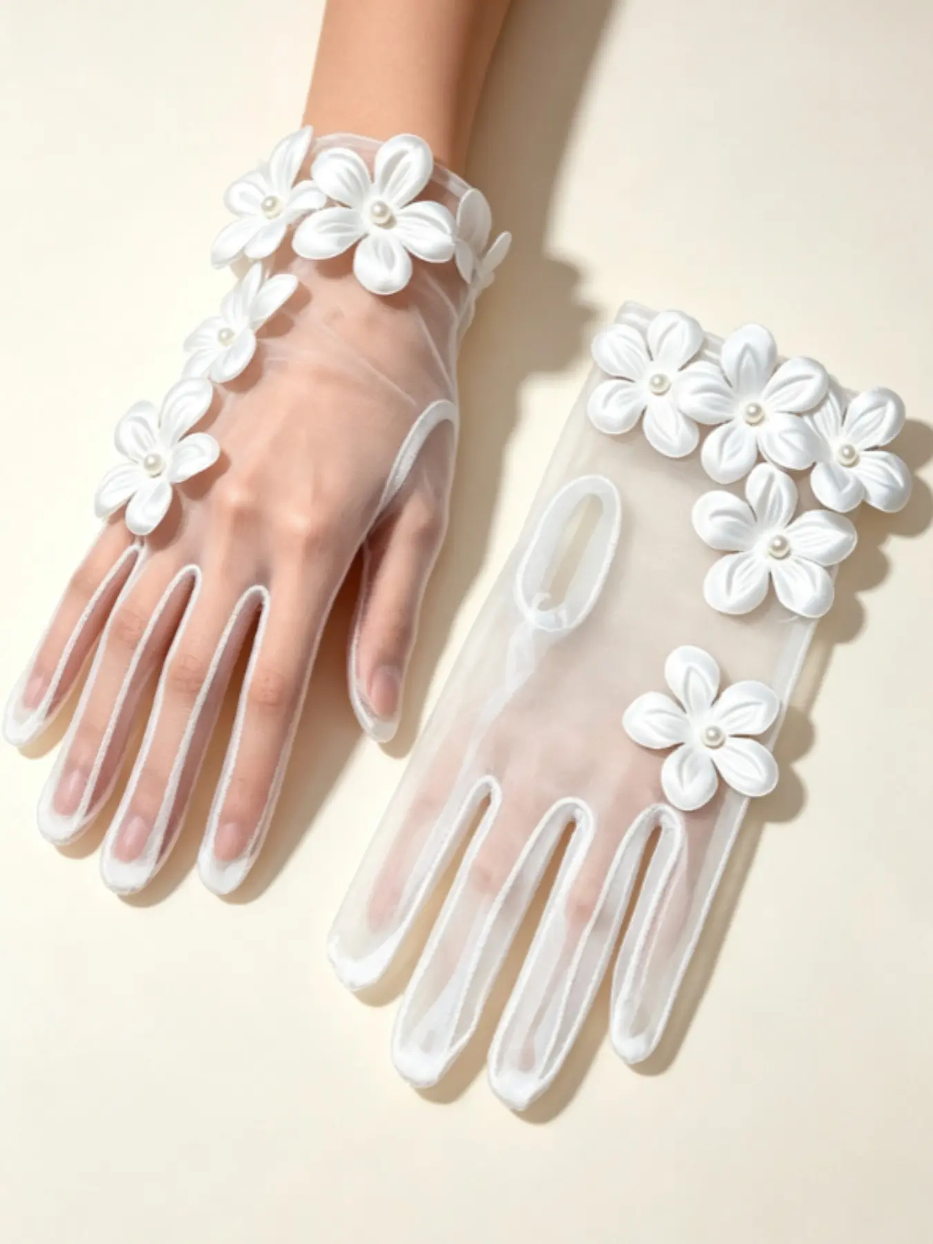 Wedding Flower Gloves for Bride, Pearl-Resistant Short Dress Photography Gloves, Ideal for Weddings, Parties, Dance Events, Gift Option