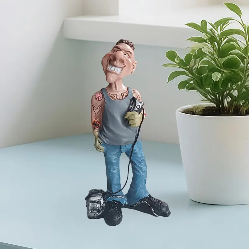 Tattoo artist statue ornaments, funny character sculpture ornaments, home living room, study, bedroom decoration crafts
