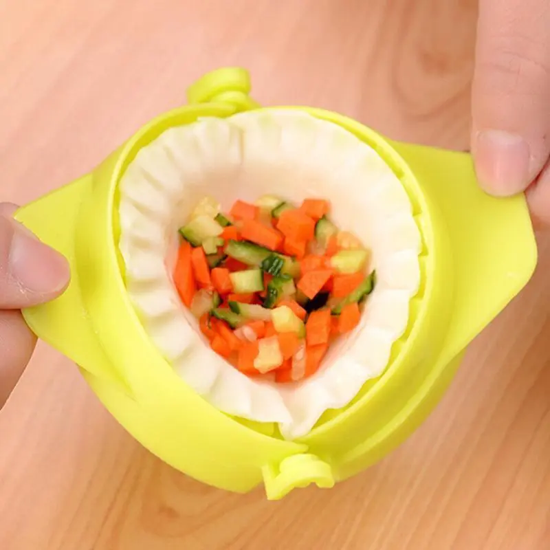 Dumpling Maker, Dumpling Mold, Home Dumpling Maker, Fully Automatic Dumpling Skin Crescent shaped Kneading Dumpling Maker