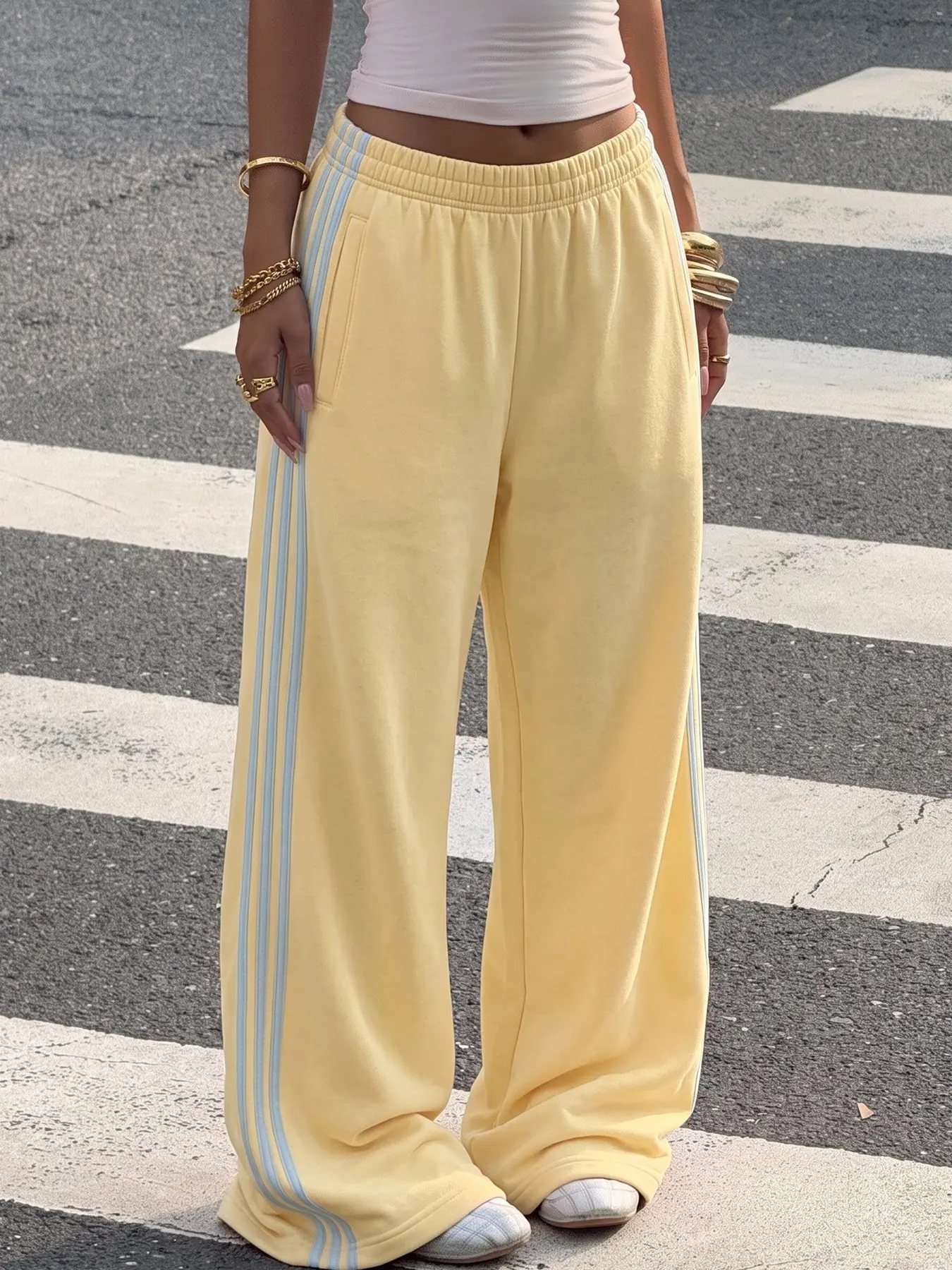 Women Light Yellow Side Striped Wide Leg Sweatpants, Elastic Waist Loose Straight Track Pants, Daily Casual Outfit Casual Comfy Baggy #tiktokshopmademebuyit #widelegpants #sweatpants #trackpants