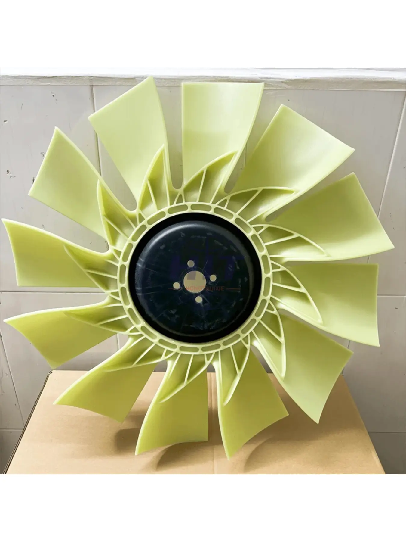 Excavator Hitachi EX200-5G Isuzu 6BG1 diesel Engine Cooling Fan Blades Four Holes 12 Blades