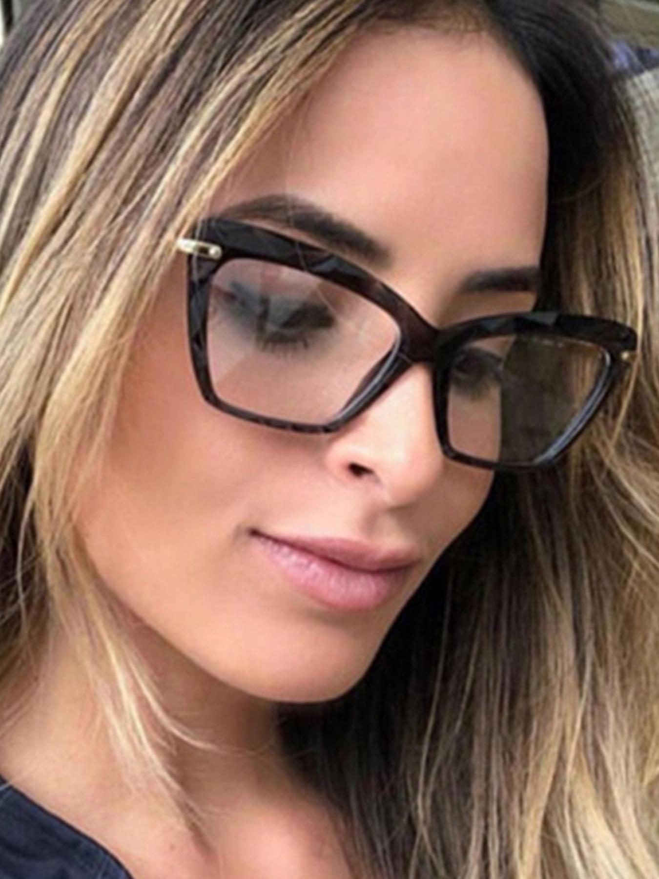 Unisex Minimalist Cat Eye Frame Eyeglasses, Blue Light Blocking Eyeglasses for Everyday Use, Fashion Accessories for Daily Life for Women & Men