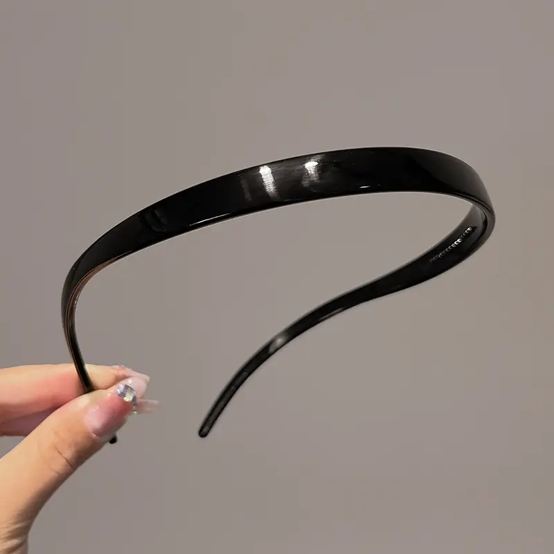 Korean Style U-Shaped Thin Tortoise Headband - Amber Resin Hair Accessory, No Ear Pinching, Anti-Slip, 90s Vibe, Cute Plastic Bang Clip for Daily Wear & Skincare, Fits Your Scalp Perfectly